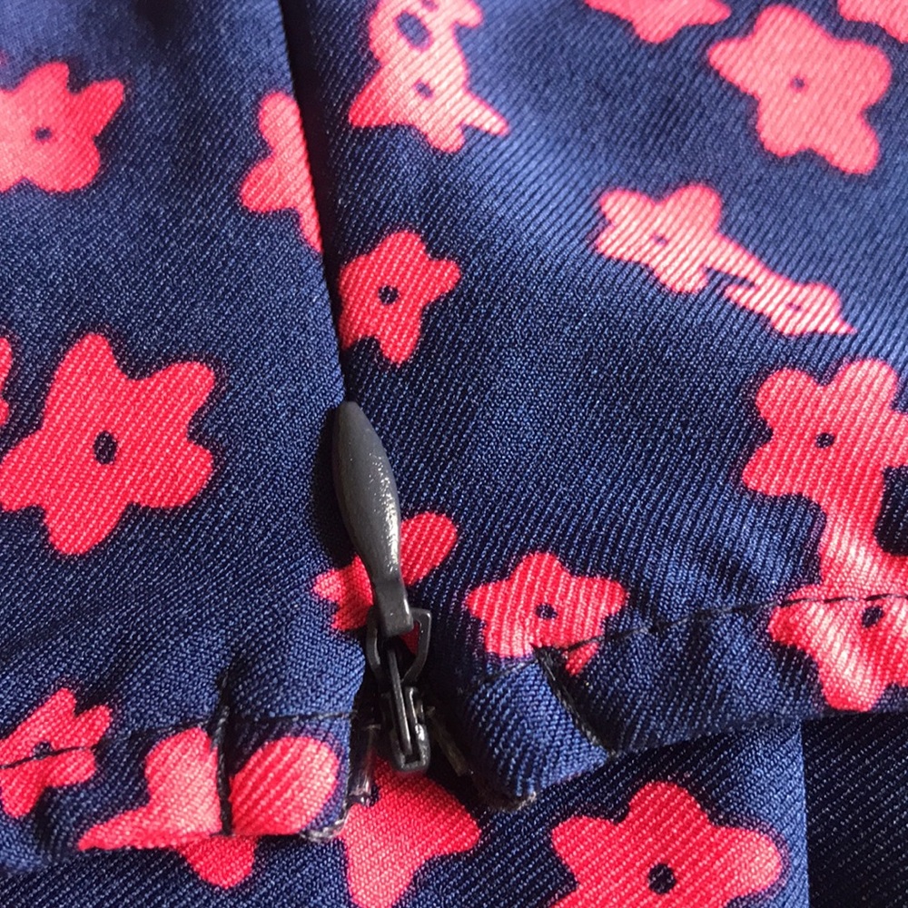 Perfect condition. Pleated midi. - Picture 2 of 7